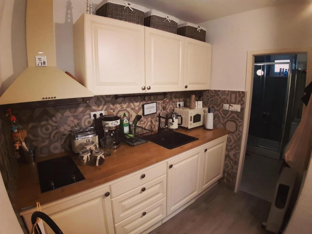 חוואר Liza'S Downtown Apartment מראה חיצוני תמונה