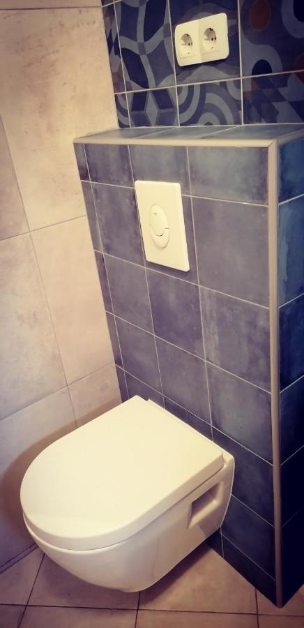 חוואר Liza'S Downtown Apartment מראה חיצוני תמונה