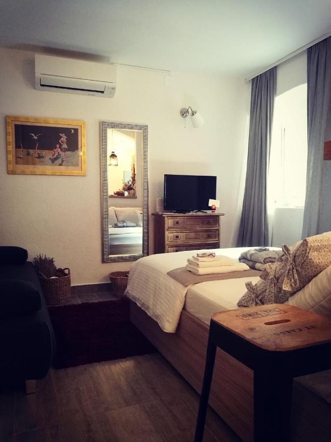 חוואר Liza'S Downtown Apartment מראה חיצוני תמונה
