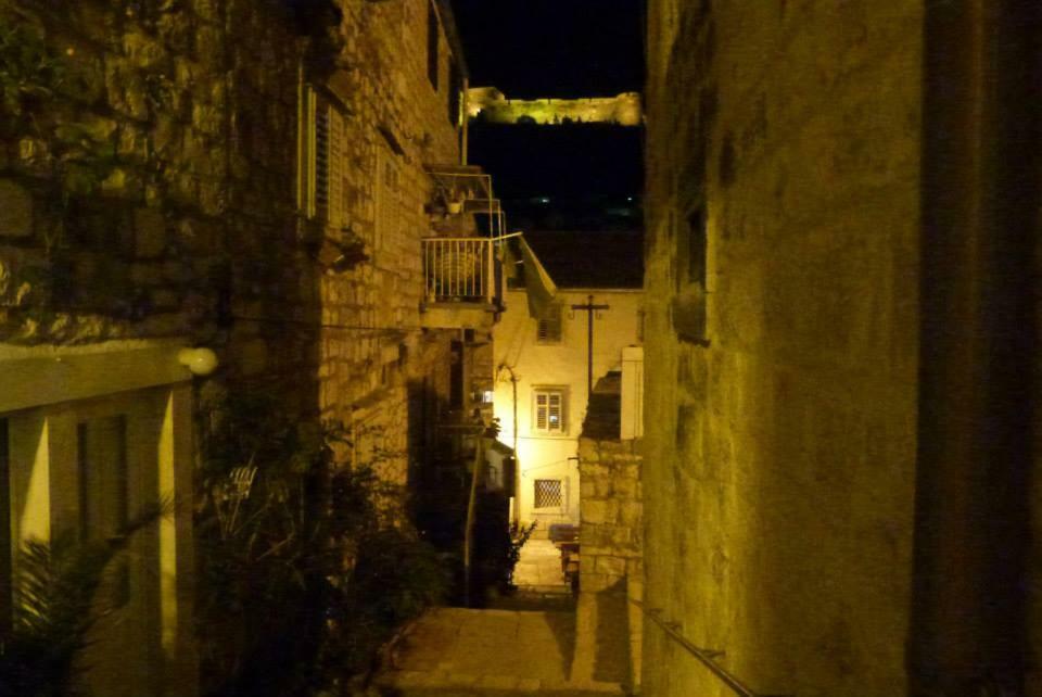 חוואר Liza'S Downtown Apartment מראה חיצוני תמונה